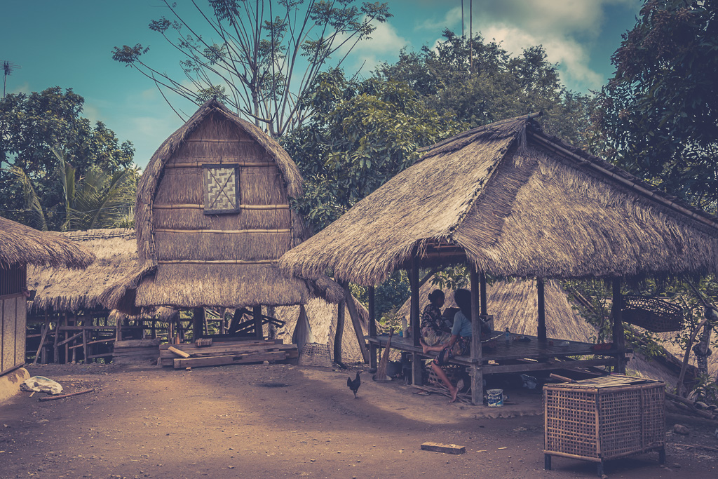 Sasak Ende Lombok Bali